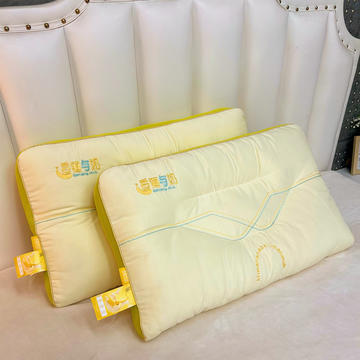 2024年新款香蕉牛奶分区护颈枕头家用定型成人舒适枕芯