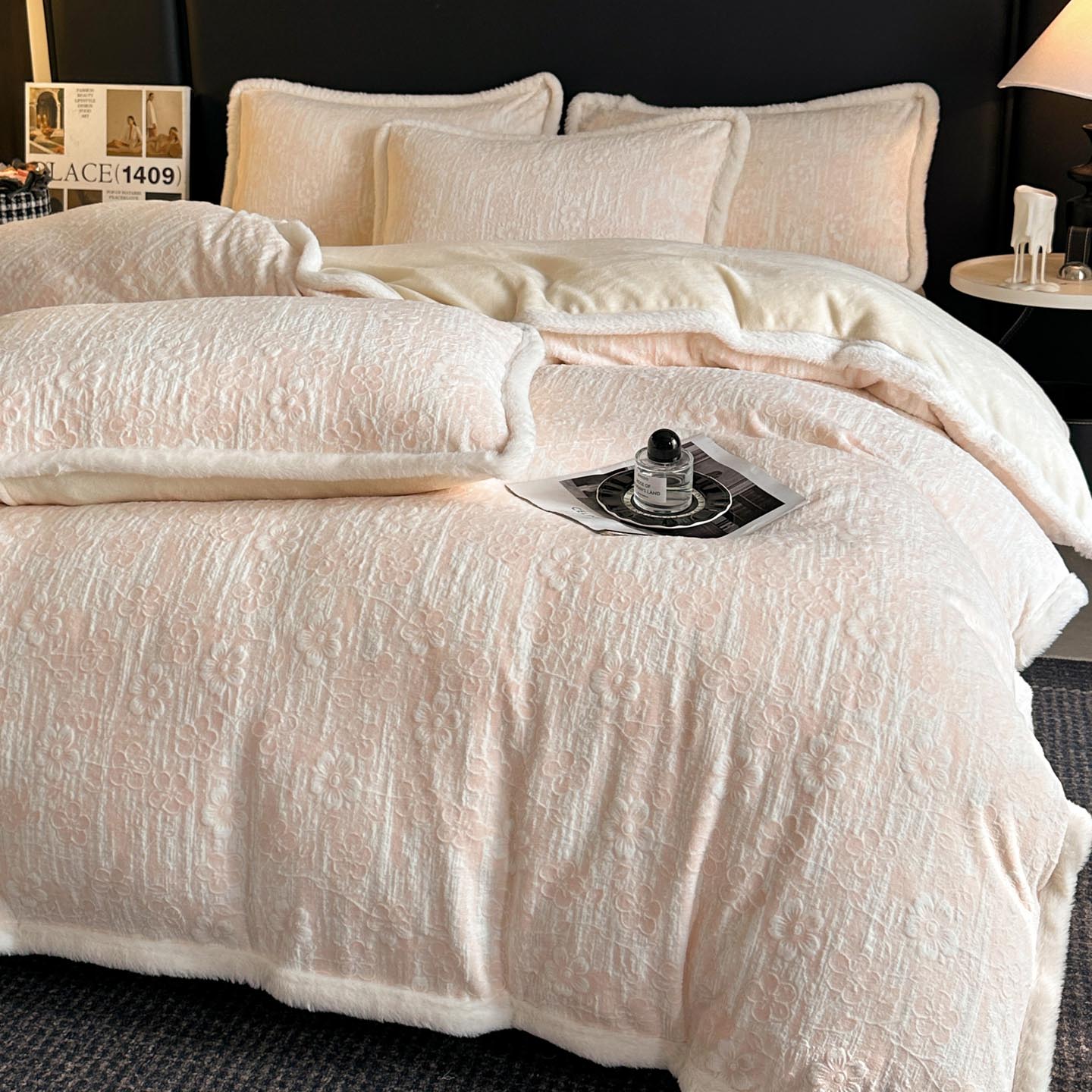 2025新款雕花牛奶绒四件套