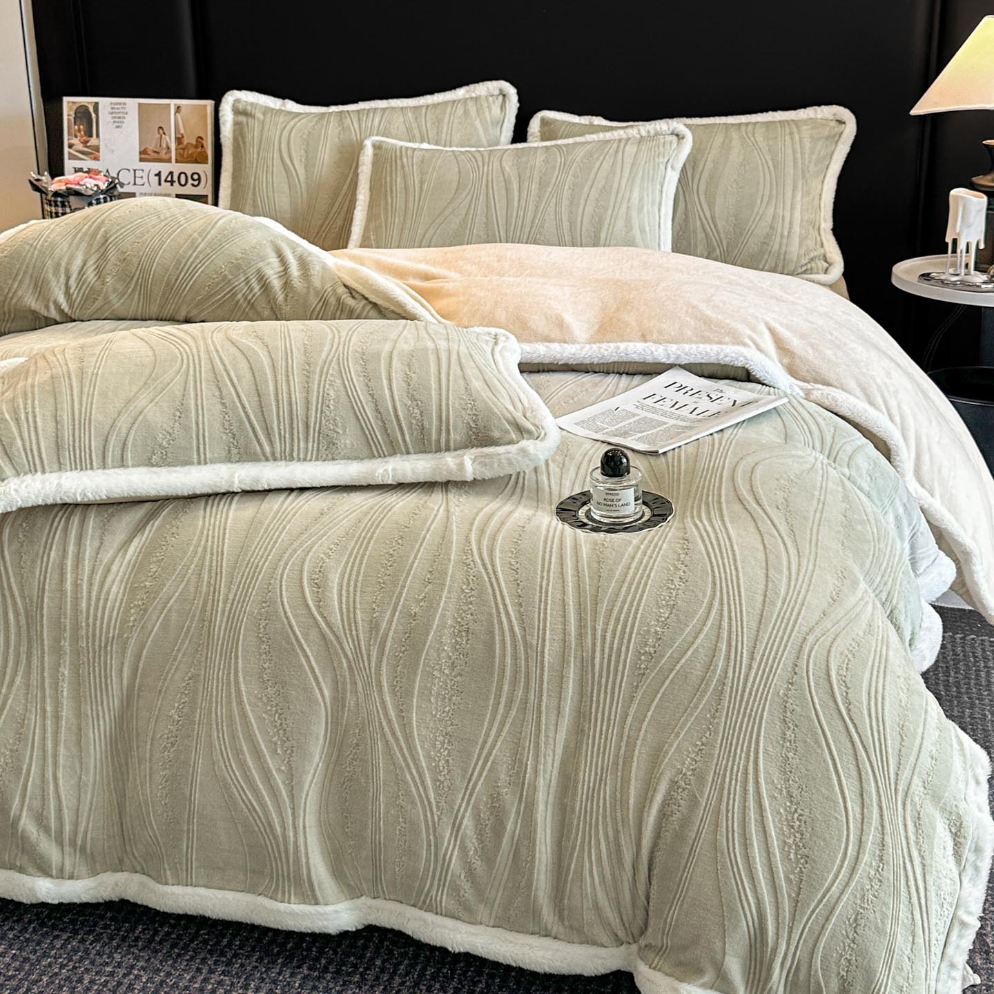 2025新款雕花牛奶绒四件套