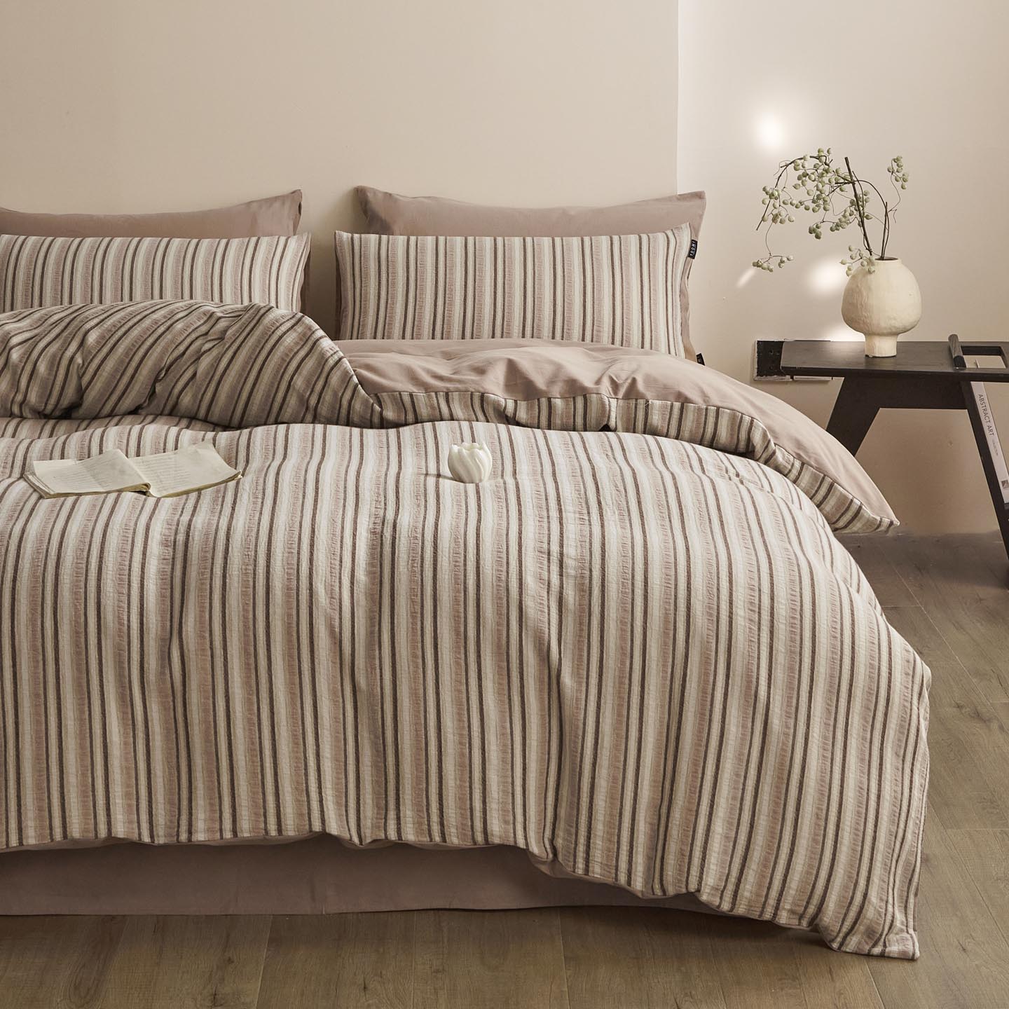 2025新款简约款全棉磨毛提花四件套-未眠