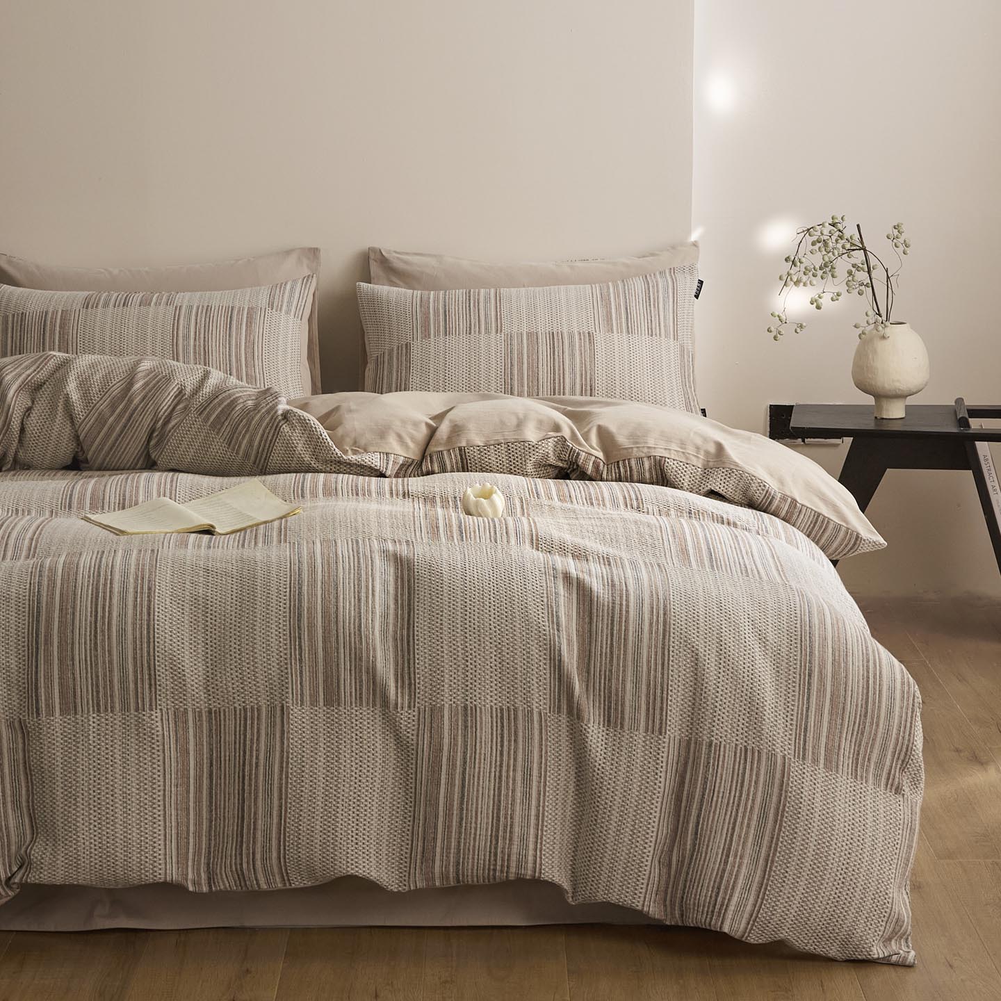 2025新款简约款全棉磨毛提花四件套-未眠