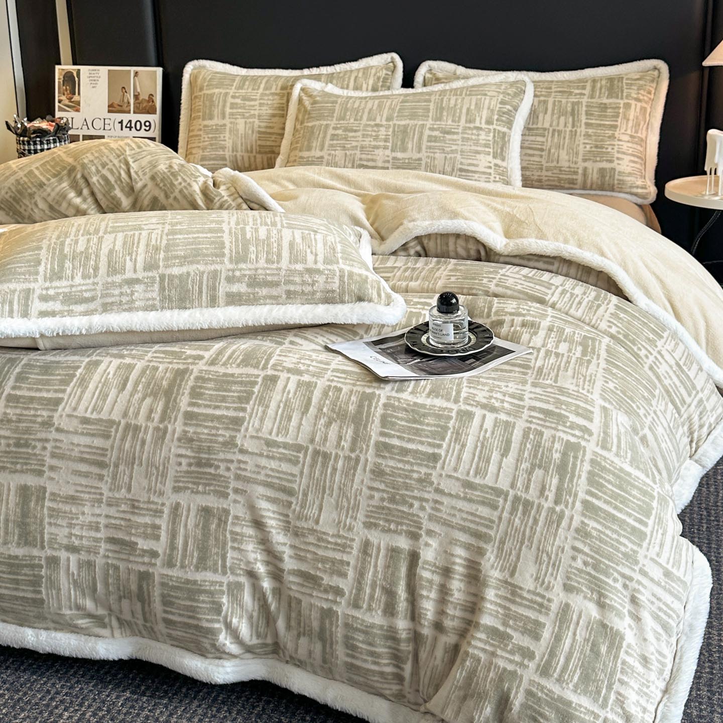 2025新款雕花牛奶绒四件套