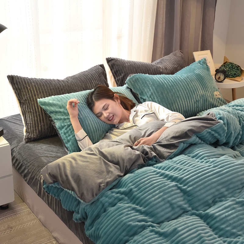 2018新款拼色魔法绒四件套保暖魔法绒水晶绒法莱绒珊瑚绒纯色双拼四件套 1.2m床（三件套） 蓝色1