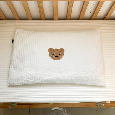 2022新款A类小熊刺绣儿童枕套 40x60cm（条纹横竖纹随机）1只 白色
