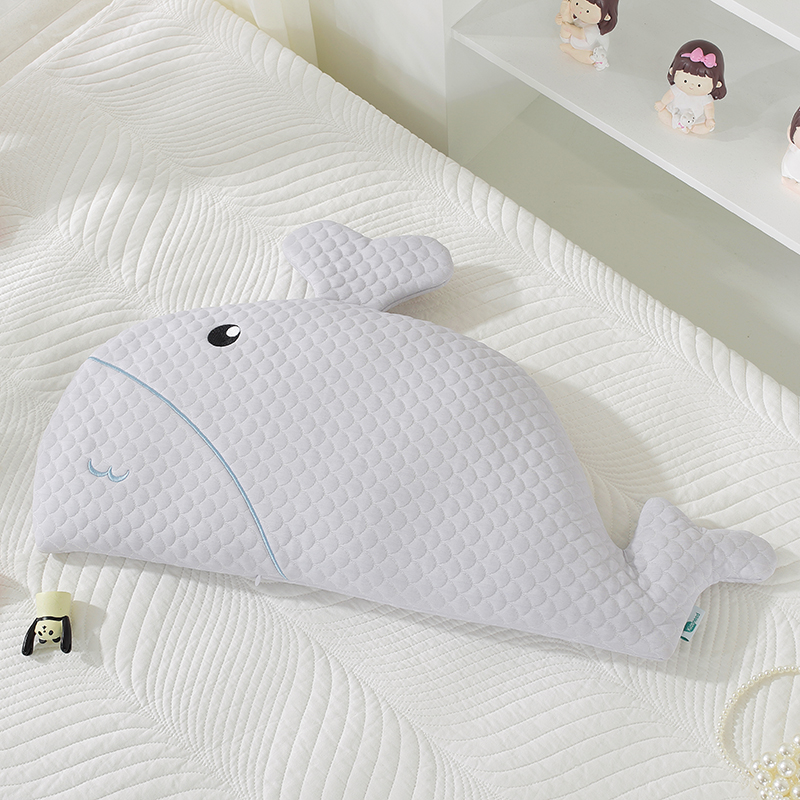 2024新款婴儿枕头凉感丝荞麦枕凉豆豆卡通小象枕头枕芯 63x28cm 鲸鱼 紫