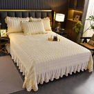 2023新款纯色水晶绒刺绣花边床盖三件套 枕套一对（48*74cm*2） 清新米