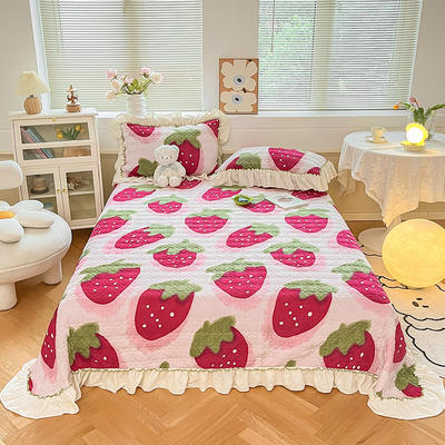 2022新款牛奶绒花边夹棉床盖 200*230cm单床盖 床盖-草莓甜心