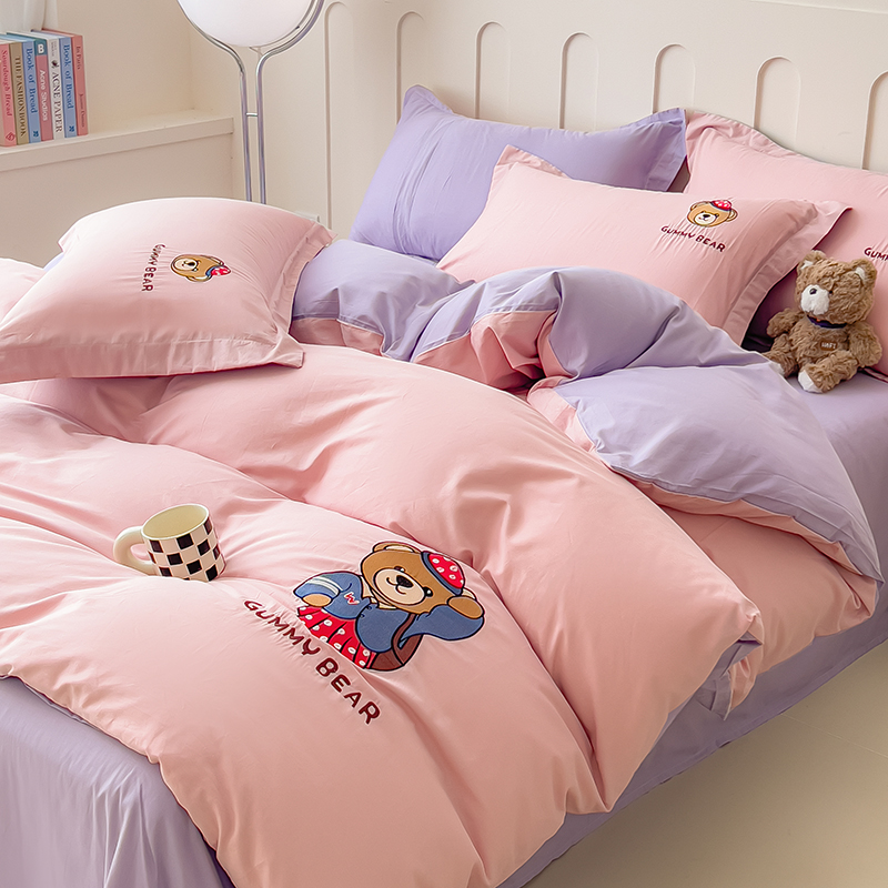 2025新款13372全棉刺绣四件套-可可熊系列 可可熊-藕粉+浅紫