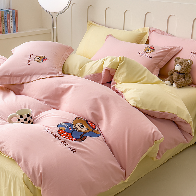 2025新款13372全棉刺绣四件套-可可熊系列 可可熊-藕粉+奶黄