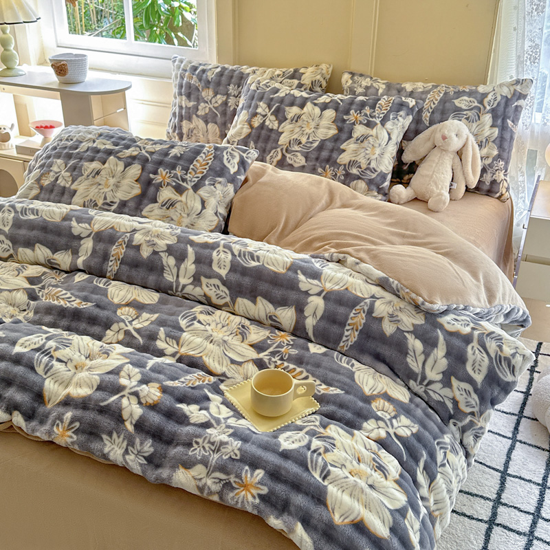 2025新款泡泡牛奶绒四件套 繁花似锦