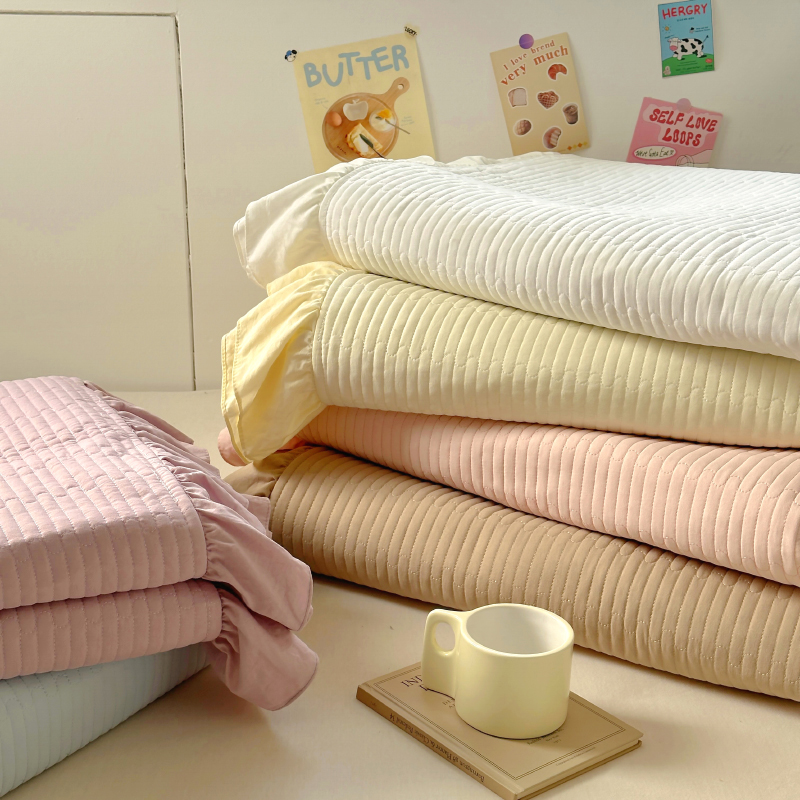 2025新款单品花边夹棉床盖纯色水洗棉床盖