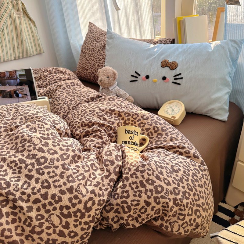 2025新款超流行的豹纹猫咪毛巾绣水洗四件套 豹纹猫咪-蓝