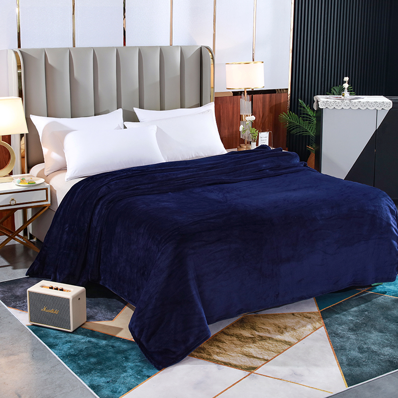 新款220克纯色法莱绒毛毯赠品法兰绒毯子床单素色礼品盖毯批发 120×200cm 宝蓝色