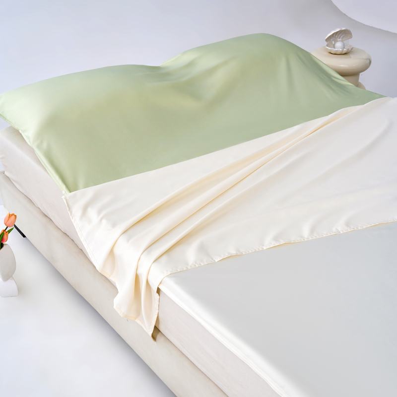 2024新款冰丝纯色冰丝旅行睡袋（风格一） 160*210cm 睡袋-芝士+果绿