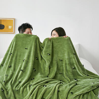 2022新款250g加厚牛奶绒种草姬毯--拍法二 200*230cm 青草绿-情侣卧室图