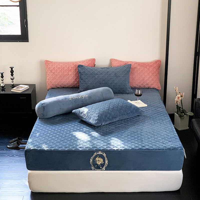 2024新款亲肤纯色床垫保护罩单件床笠 180x200cm 蓝色