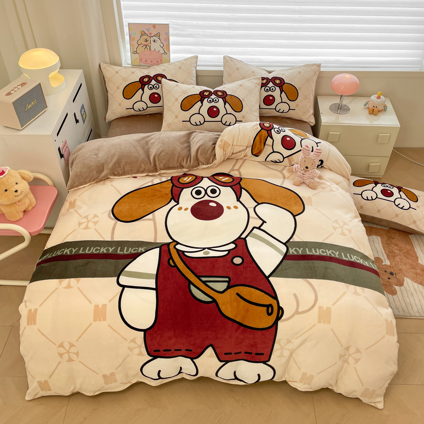 2025新款牛奶绒大版卡通四件套 彼得狗