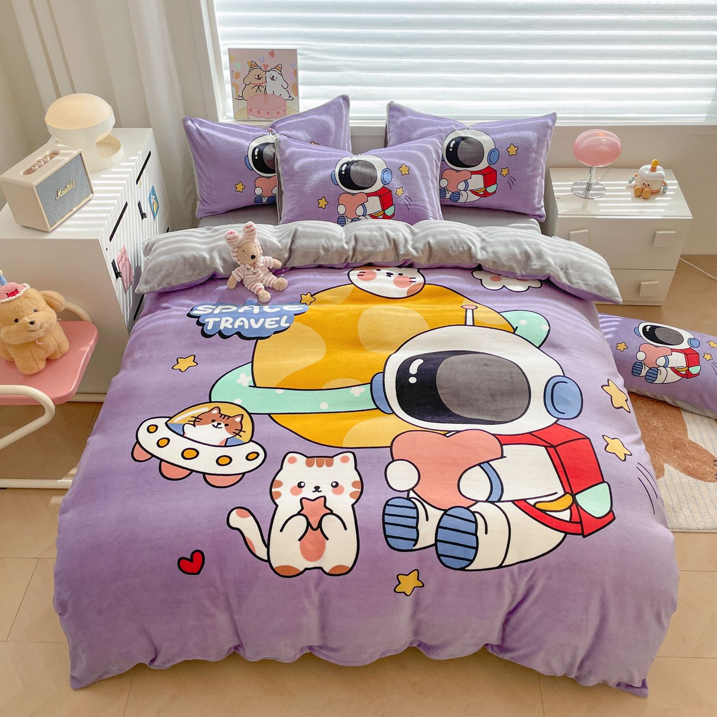 2025新款牛奶绒大版卡通四件套 星际旅行