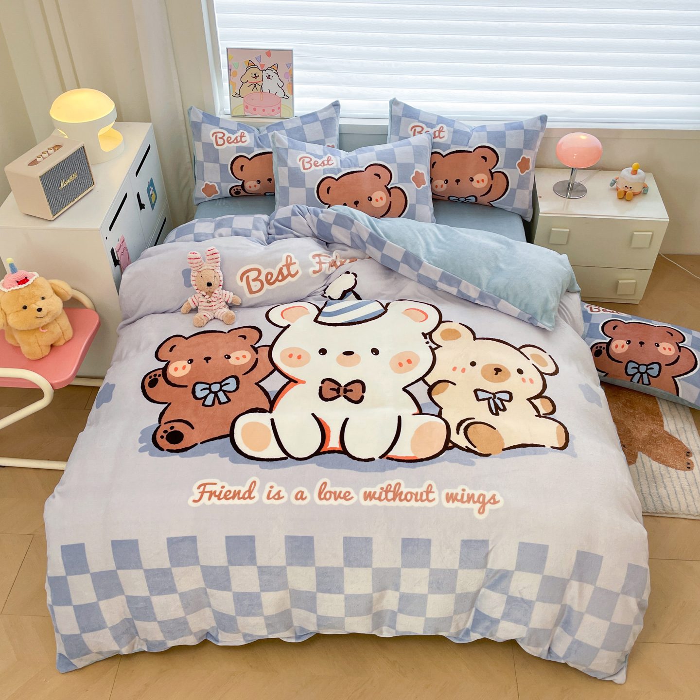 2025新款牛奶绒大版卡通四件套 熊伙伴