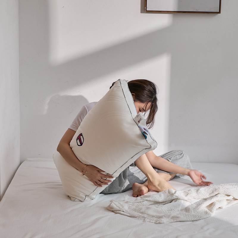 逸寐T卫-优护活力枕 T细胞棉提高免疫力深度睡眠透气吸湿枕芯 象牙白
