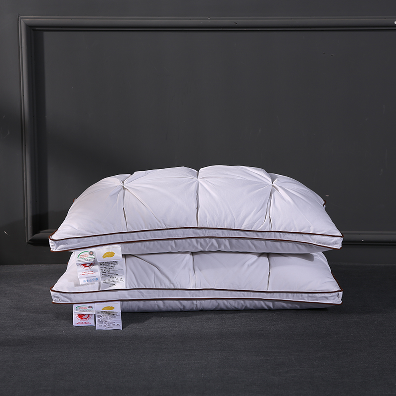 2021热款全棉羽绒枕面包款白鹅绒枕芯枕头 48x74 低枕白色