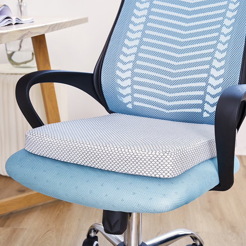 4d空气纤维坐垫办公室椅子垫久坐神器屁垫夏季透气餐桌椅子垫