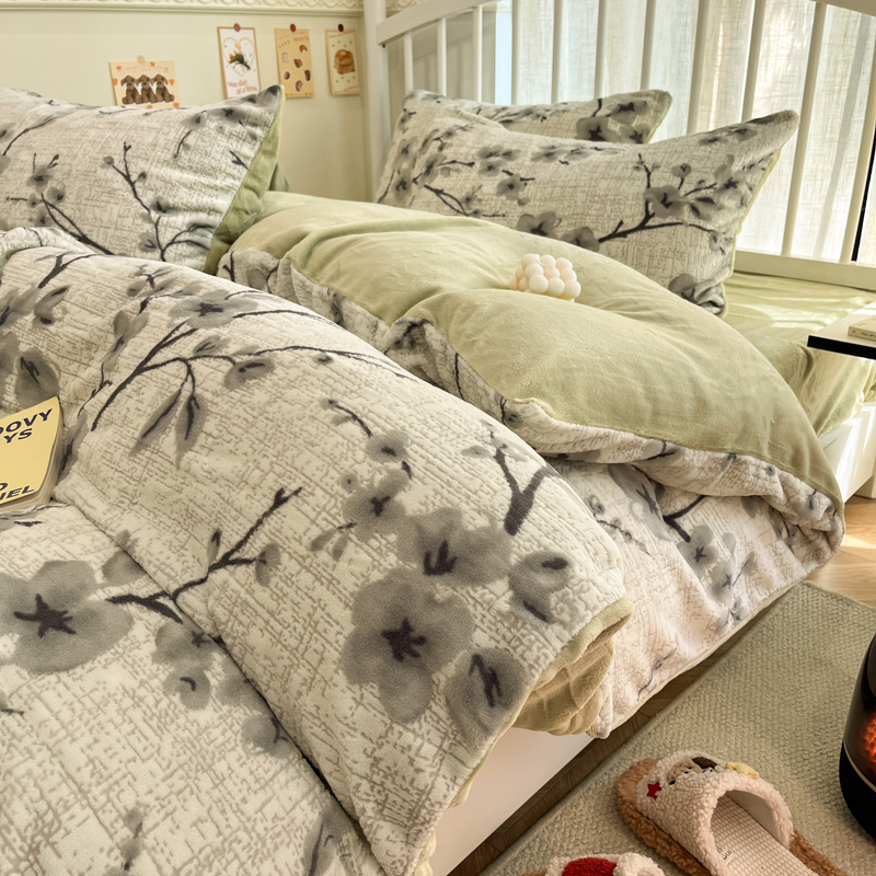 2025新款花卉雕花绒加厚保暖四件套