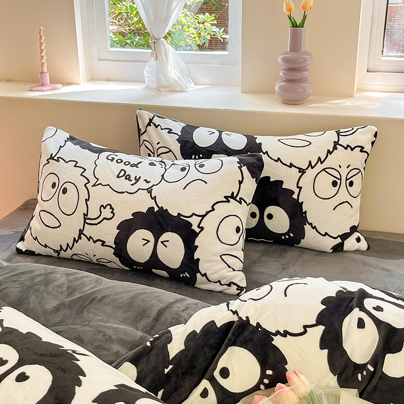 2025新款高克重牛奶绒印花单枕套 小煤球