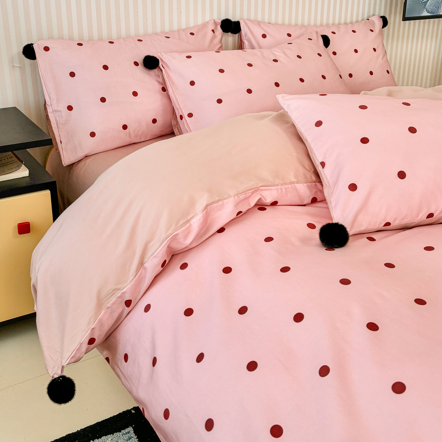 2026新款50长绒棉波点球球四件套