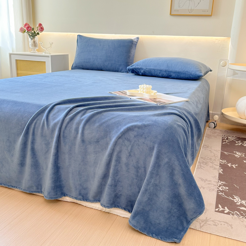 2023新款200克全消光牛奶绒纯色单品床单三件套枕套（支持一件代发） 160*230cm单床单 月光蓝