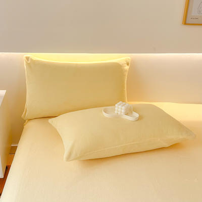 2023新款保暖高克重牛奶绒单品系列-单枕套（支持一件代发） 48*74cm一对枕套 米月黄枕套