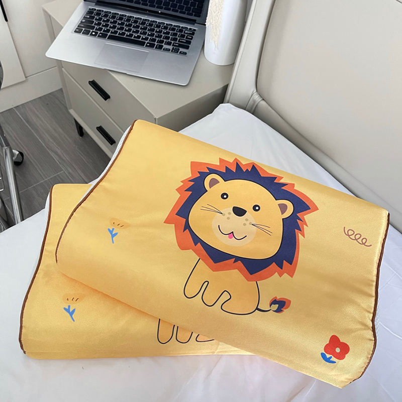 2022新款儿童冰丝乳胶枕头枕芯27*44cm 黄色狮子
