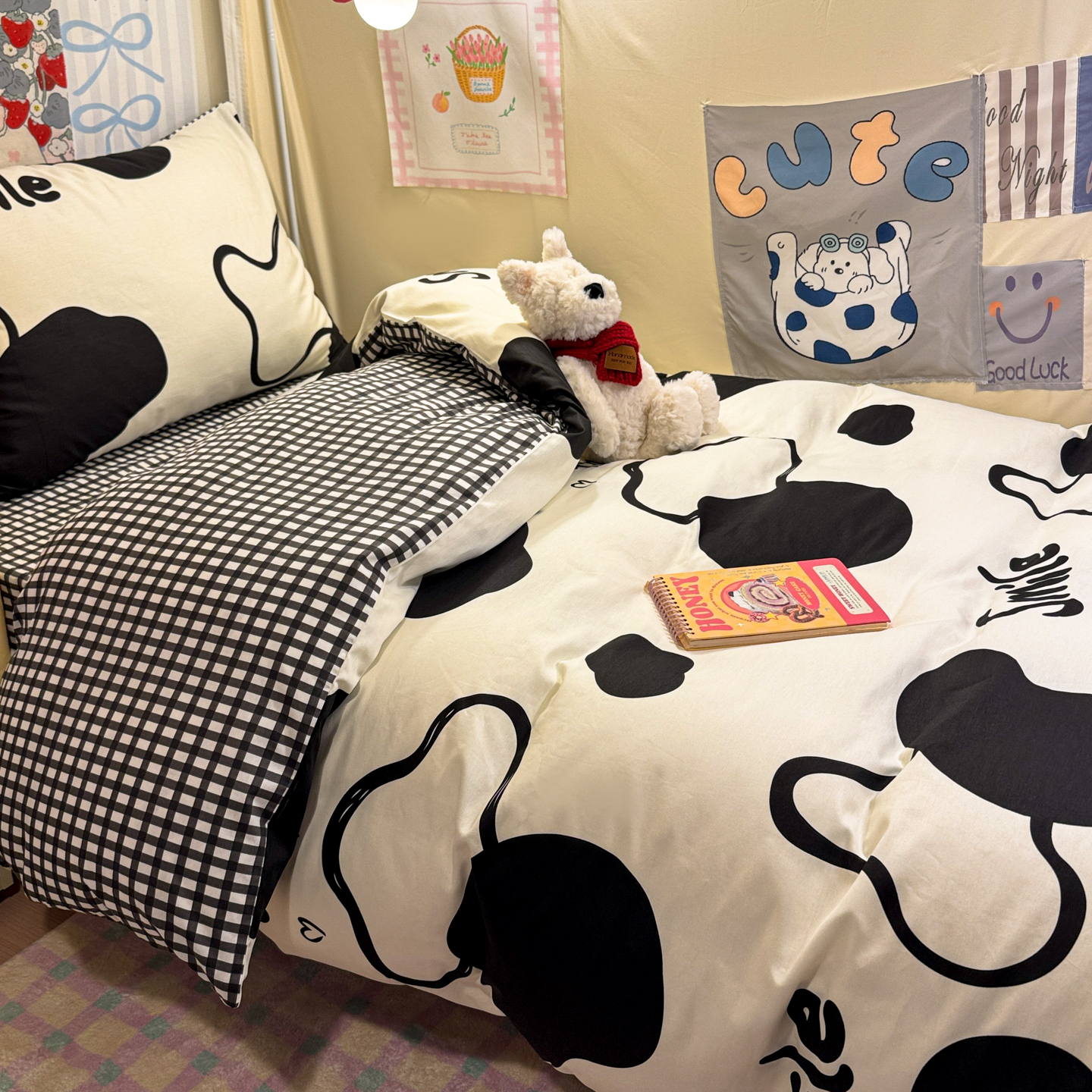 2025新款卡通花卉简约学生床套件40支全棉斜纹三件套四件套