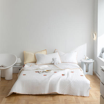 2021新款全棉清新风床盖套装 2.0*2.3m床盖+两只枕套 草莓床盖（白色