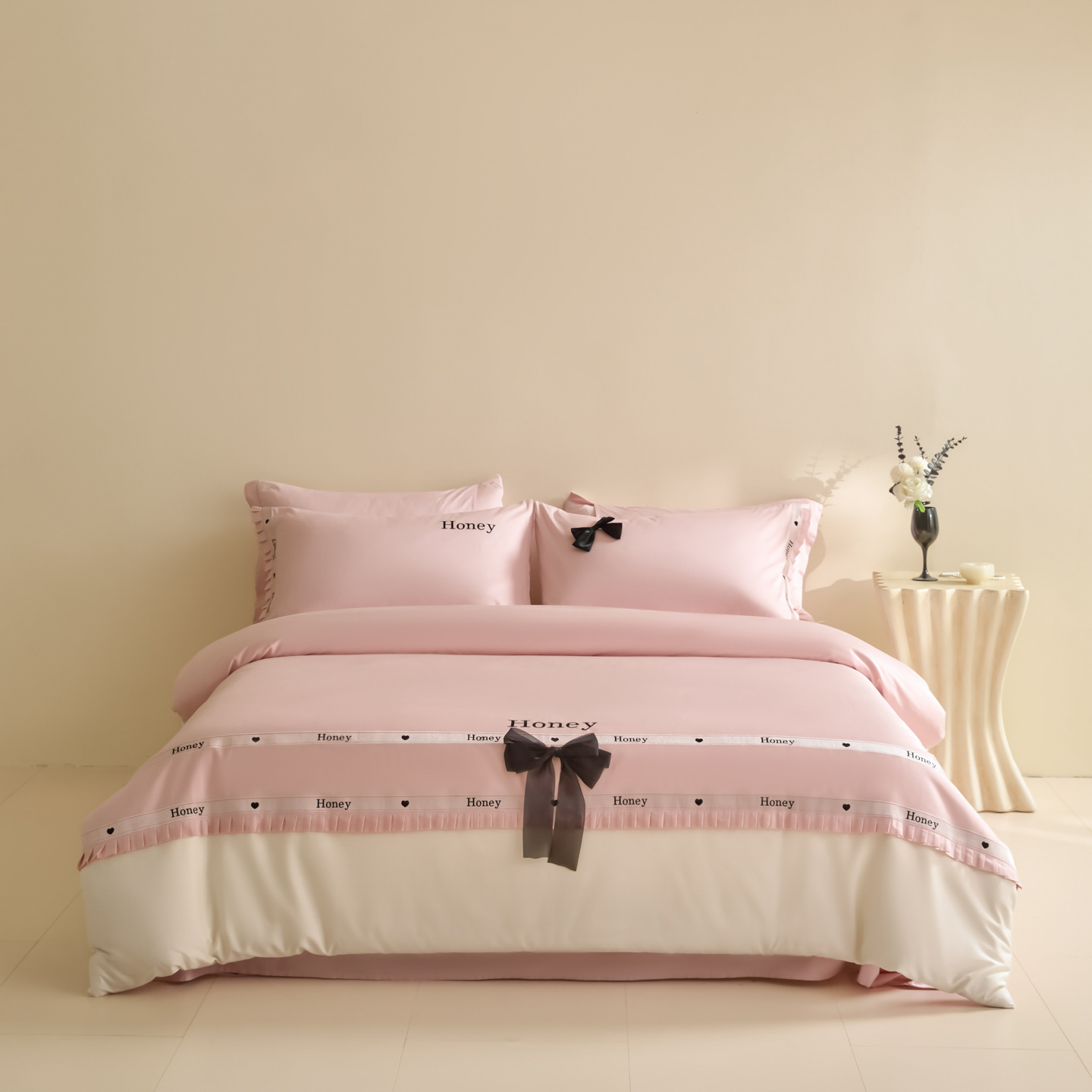 2025新款纯棉轻奢风绣花四件套系列 honey