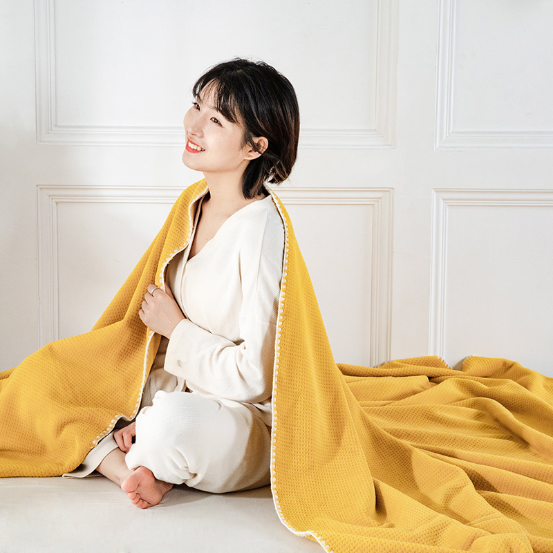2021新款纯色双层华夫格牛奶绒盖毯毛毯毯子，被套两用 100*150cm 明媚黄