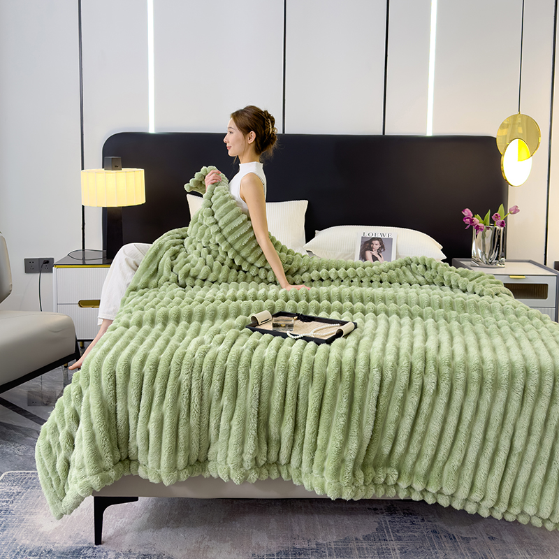 2024新款3.5公分抽条毛毯兔毛绒毛毯 200*230cm 茶绿色