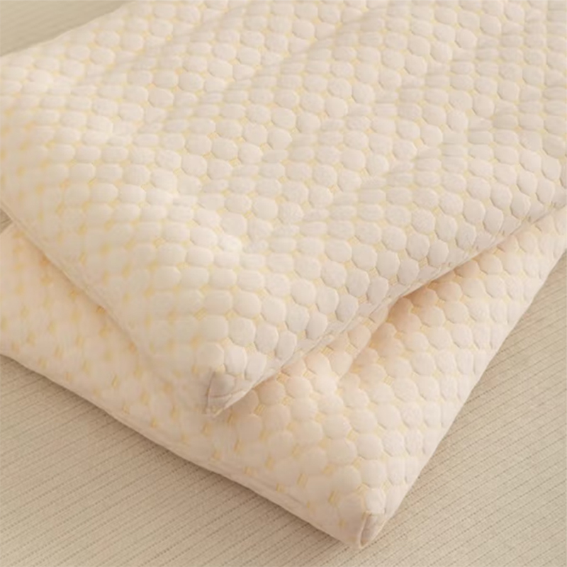 2024新款舒适亲肤枕芯 48*74cm/对 白色水立方枕芯
