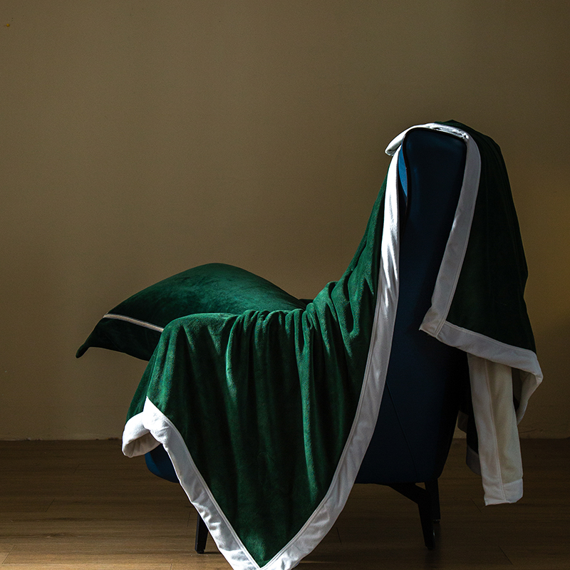 2023新款毛毯被子四件套单件床单被套床笠珊瑚绒牛奶绒冬被法兰绒（风格一）Cloud blanket 180x200cm 双层云绒毯-绿白