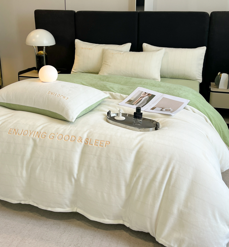 2024新款牛奶绒刺绣四件套--【山岚系列】