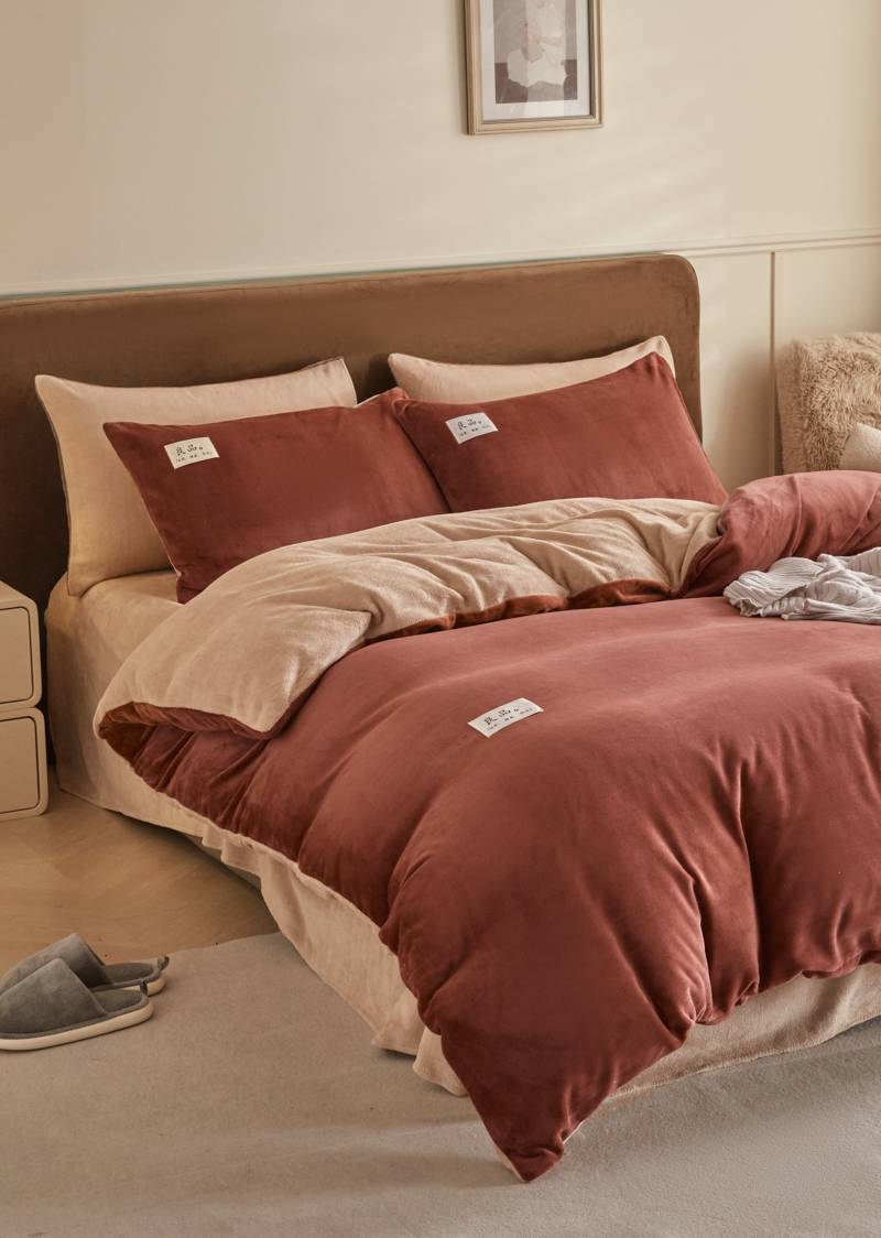 2024新款牛奶绒素色双拼四件套--【暖茶系列】