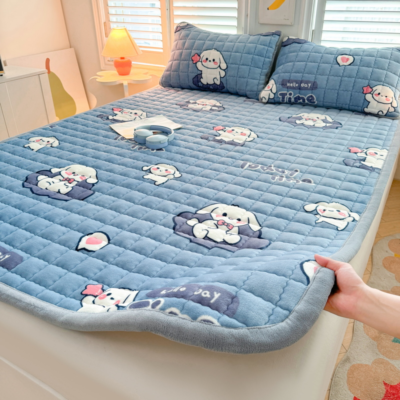 2025新款水晶边-牛奶绒成人夹棉床褥-第一批 水晶边-床褥爱心棋盘格