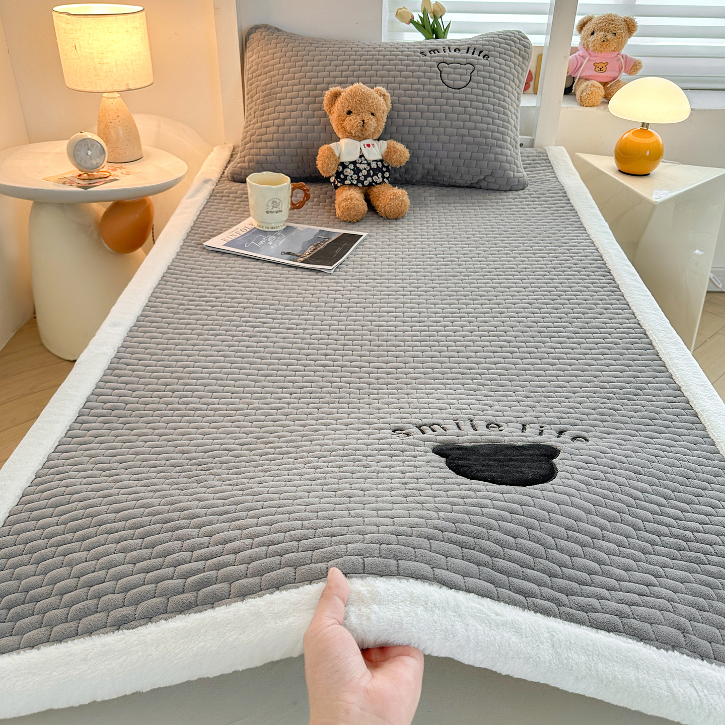 2025新款棉绒-软萌熊学生床褥 软萌熊-灰
