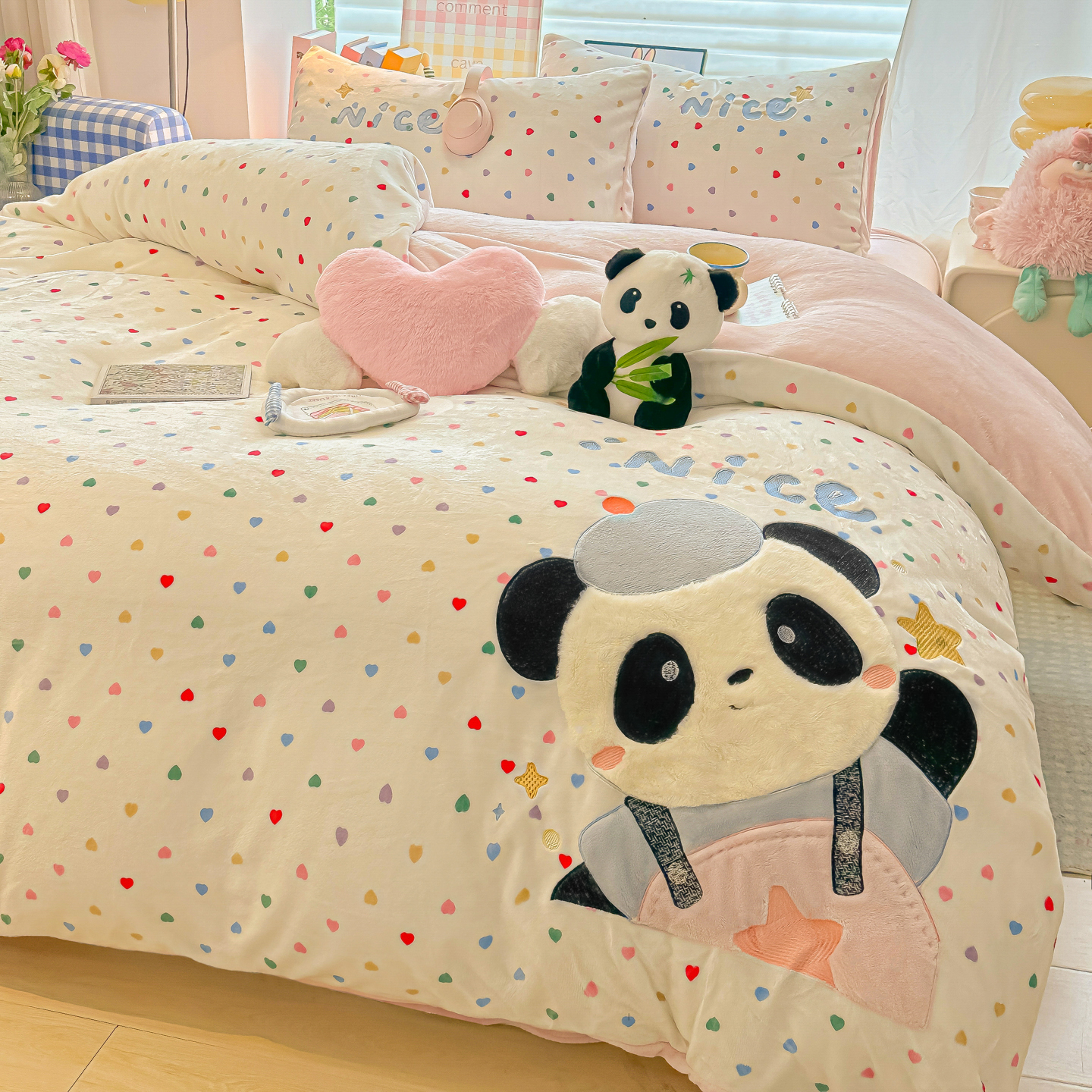 2025秋冬新款牛奶绒卡通贴布绣床单床笠四件套-快乐熊猫