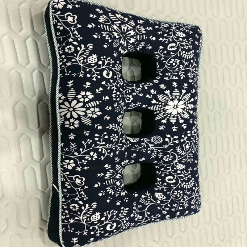 2018新款-乳胶三孔耳枕