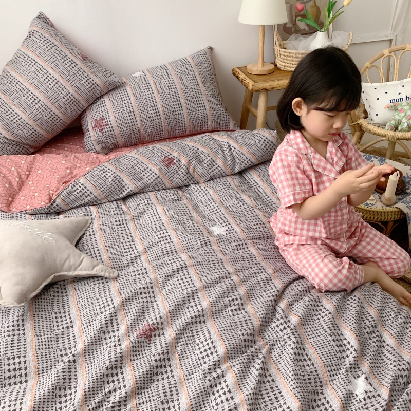 2019新款-全棉小可爱系列四件套（童模图） 床单款四件套1.5m（5英尺）床 格纹星星