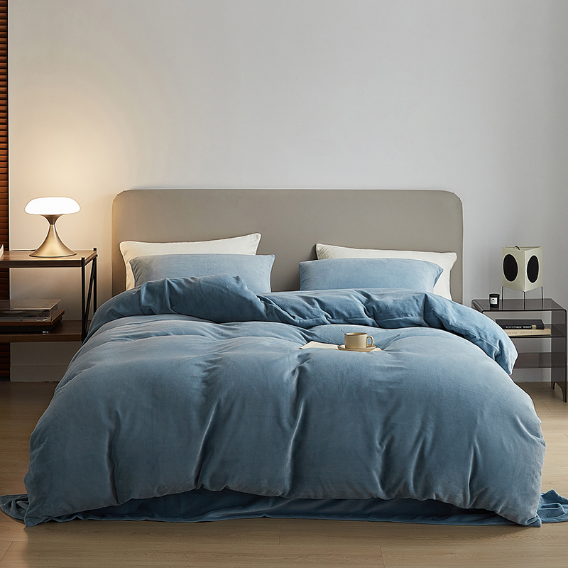 2025新款高克重全消光纯色牛奶绒四件套-风格二 微蓝