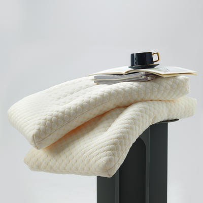 木果 优雅睡眠系列--大豆纤维3D泡泡按摩舒适枕头针织棉枕芯 600克 3D泡泡绒水洗 48*74CM 低枕
