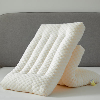 木果 优雅睡眠系列--大豆纤维3D泡泡按摩舒适枕头针织棉枕芯 1000克 3D泡泡绒水洗 48*74CM 中枕