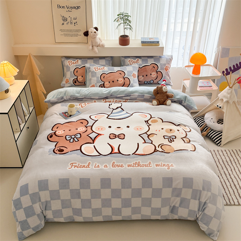 2025新款高克重牛奶绒大版印花卡通四件套 熊熊party